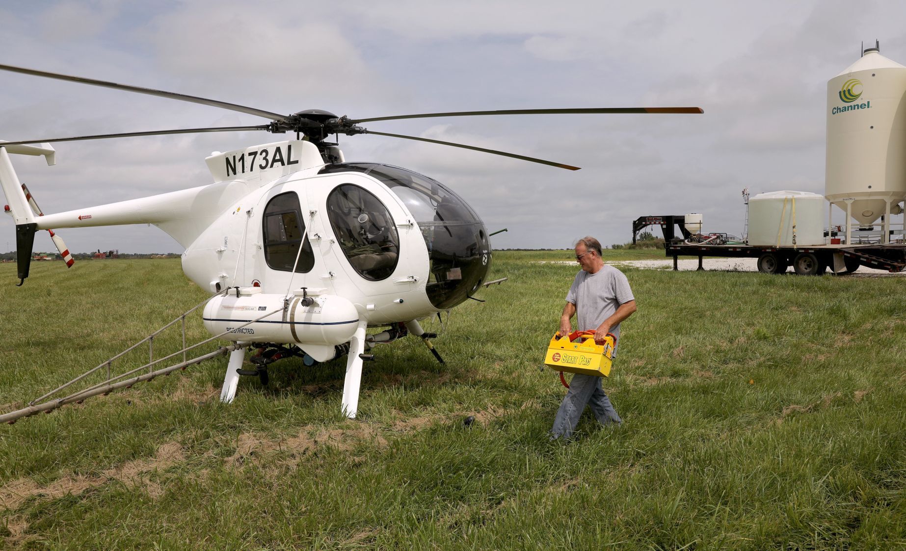 Crop spraying to save fungal spread